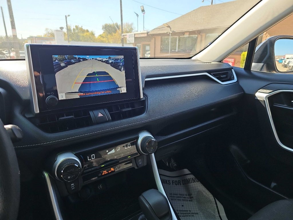 Toyota RAV4 XLE AWD (Natl) 2024