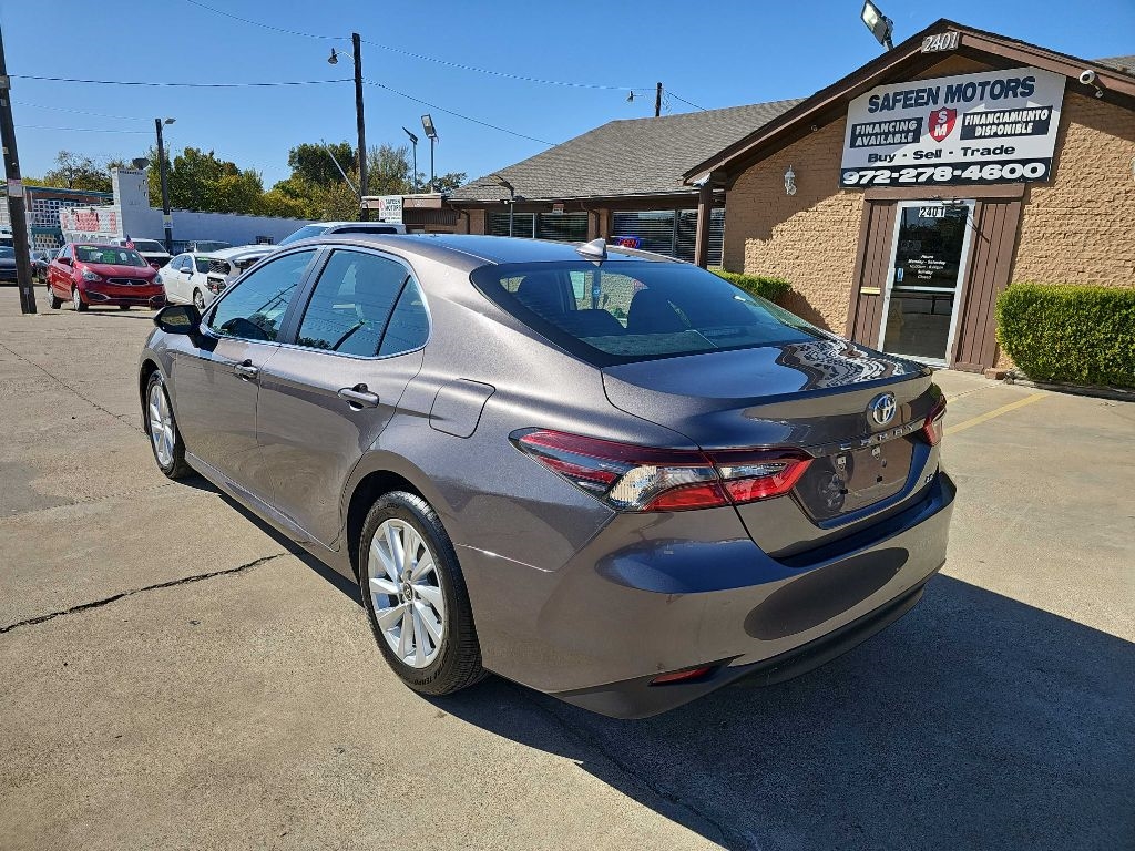 2023 Toyota Camry LE photo 2