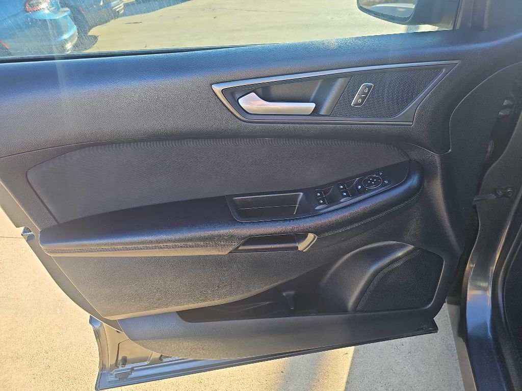 Ford Edge SE FWD 2018