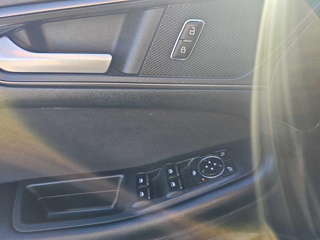 Ford Edge SE FWD 2018