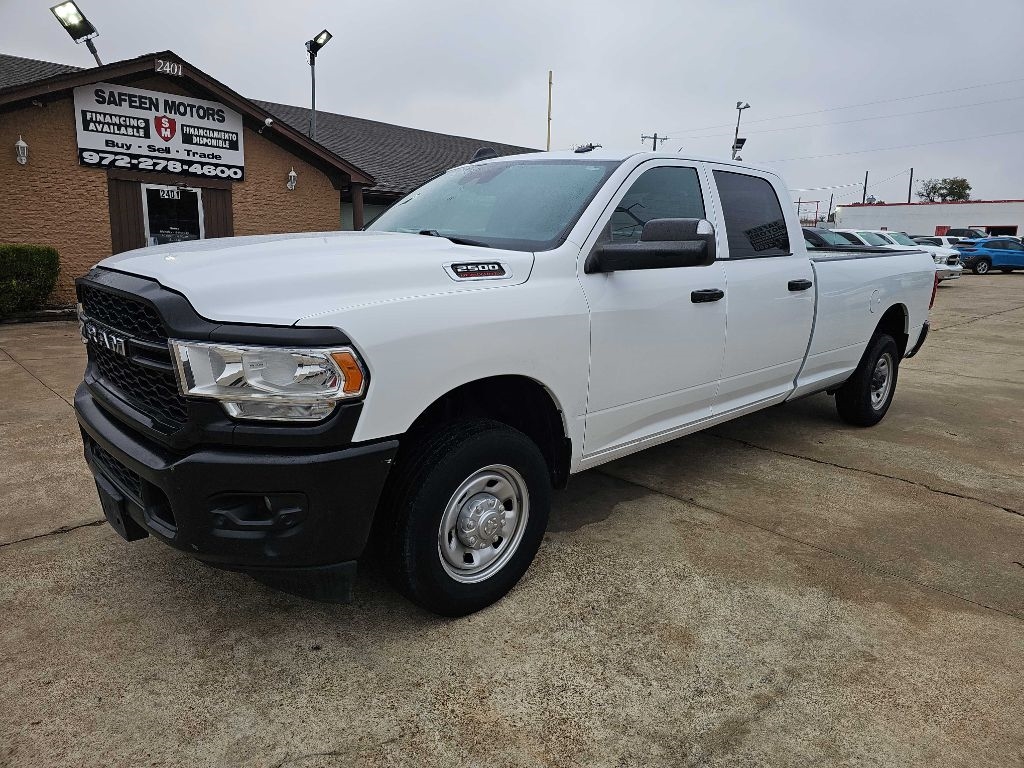 RAM 2500 Tradesman 4x2 Crew Cab 8' Box 2022