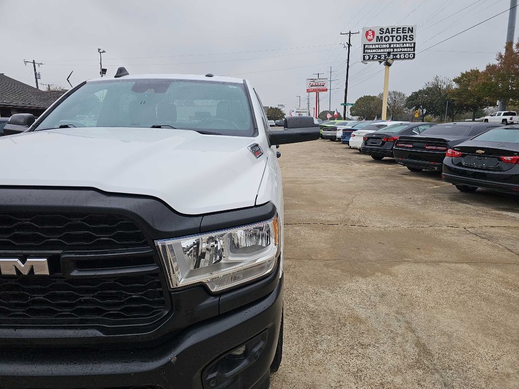 RAM 2500 Tradesman 4x2 Crew Cab 8' Box 2022