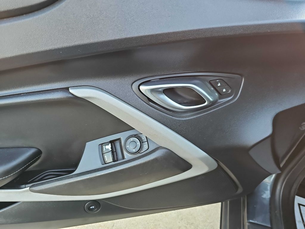 Chevrolet Camaro 2dr Cpe 1LT 2020