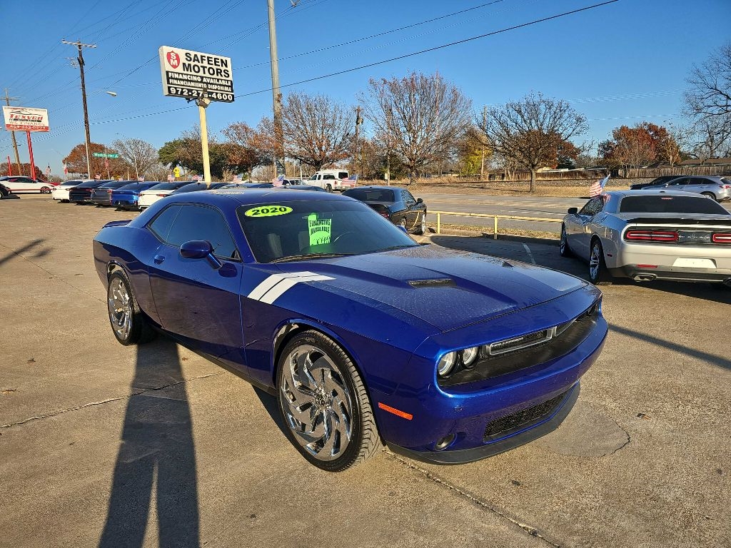 2020 Dodge Challenger SXT RWD