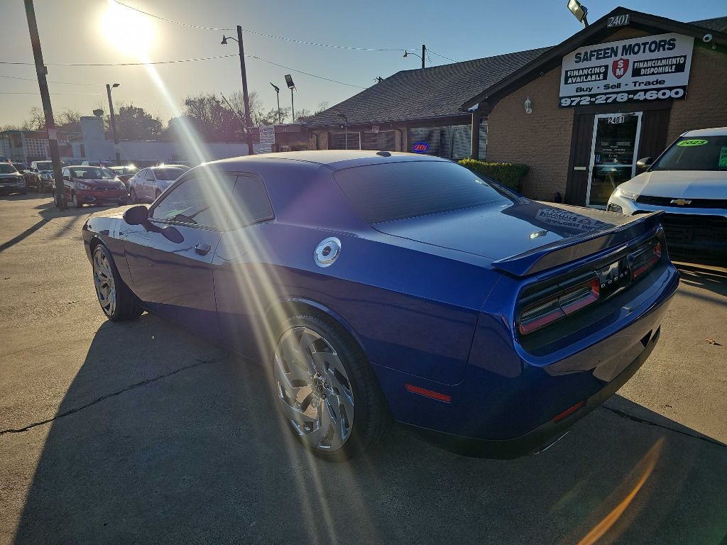 Dodge Challenger SXT RWD 2020