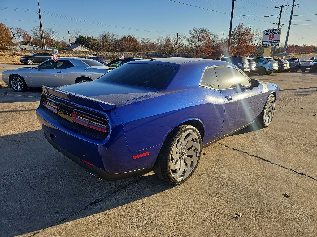 Dodge Challenger SXT RWD 2020