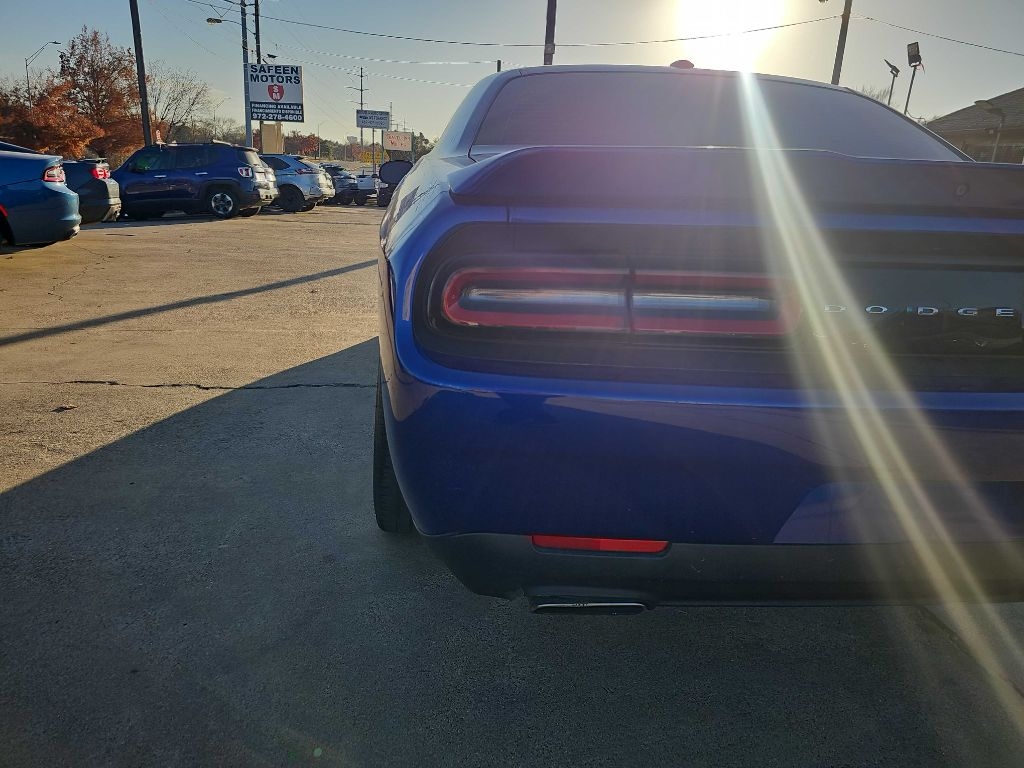 Dodge Challenger SXT RWD 2020