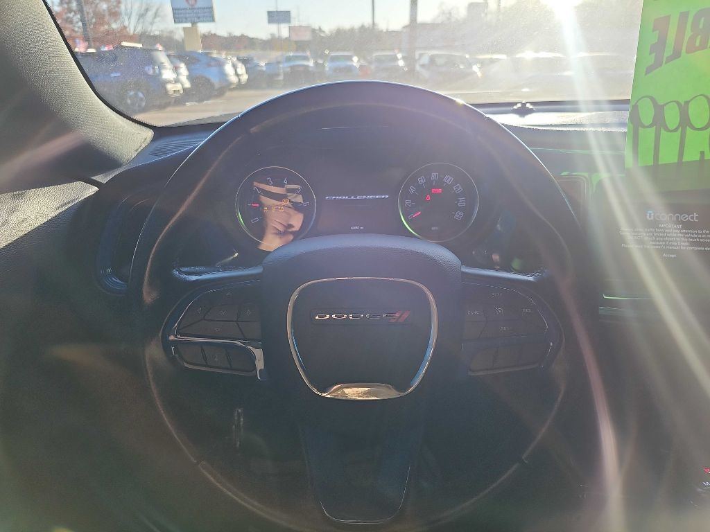 Dodge Challenger SXT RWD 2020