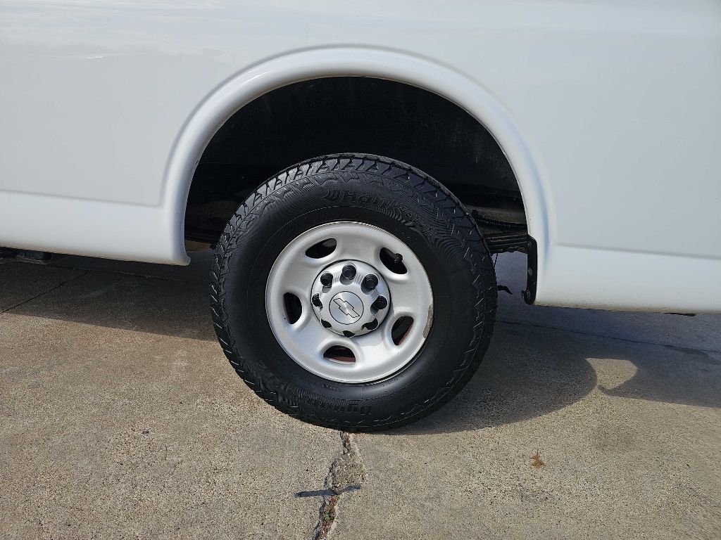 Chevrolet Express Cargo Van RWD 2500 135" 2019