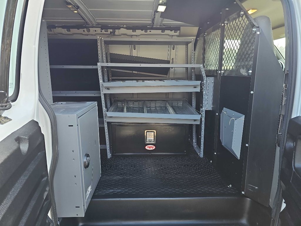 Chevrolet Express Cargo Van RWD 2500 135" 2019