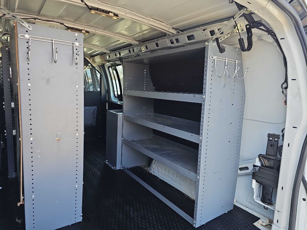 Chevrolet Express Cargo Van RWD 2500 135" 2019