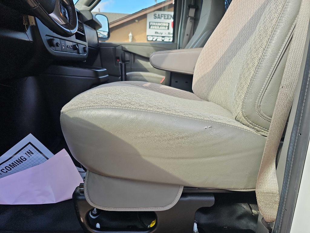 Chevrolet Express Cargo Van RWD 2500 135" 2019