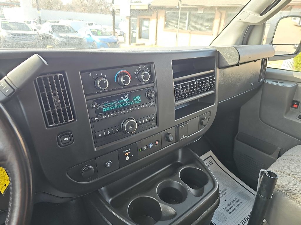 Chevrolet Express Cargo Van RWD 2500 135" 2019