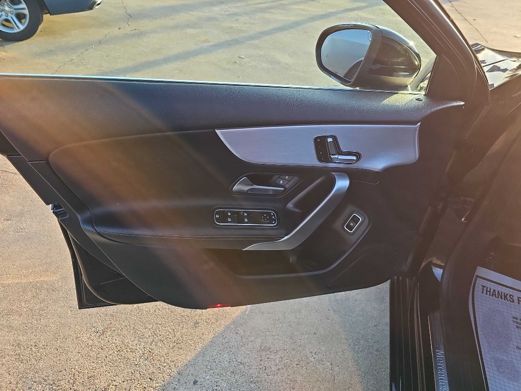 Mercedes-Benz A-Class A 220 Sedan 2021