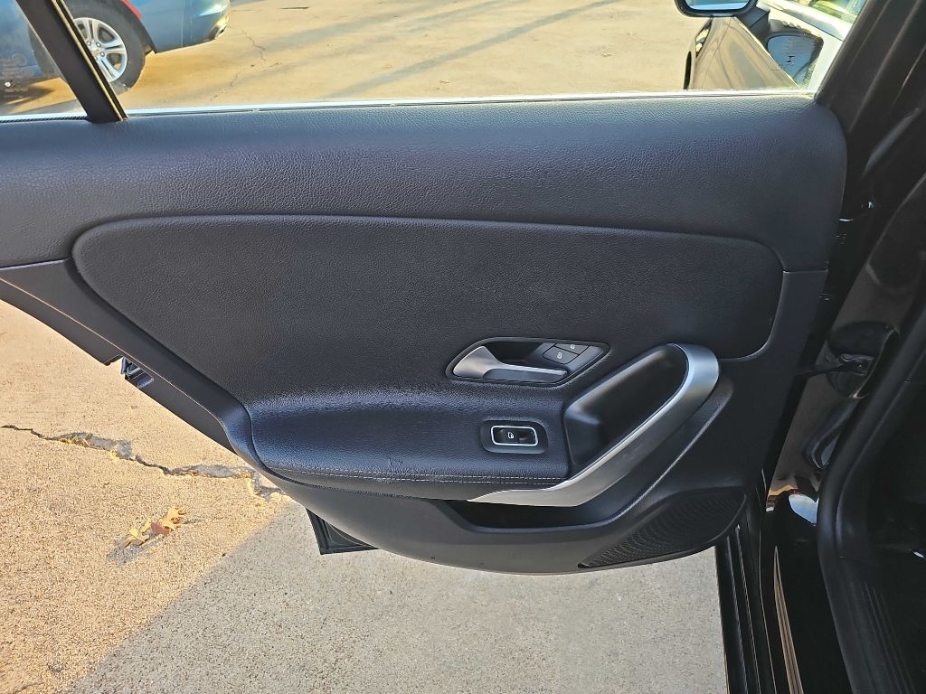 Mercedes-Benz A-Class A 220 Sedan 2021