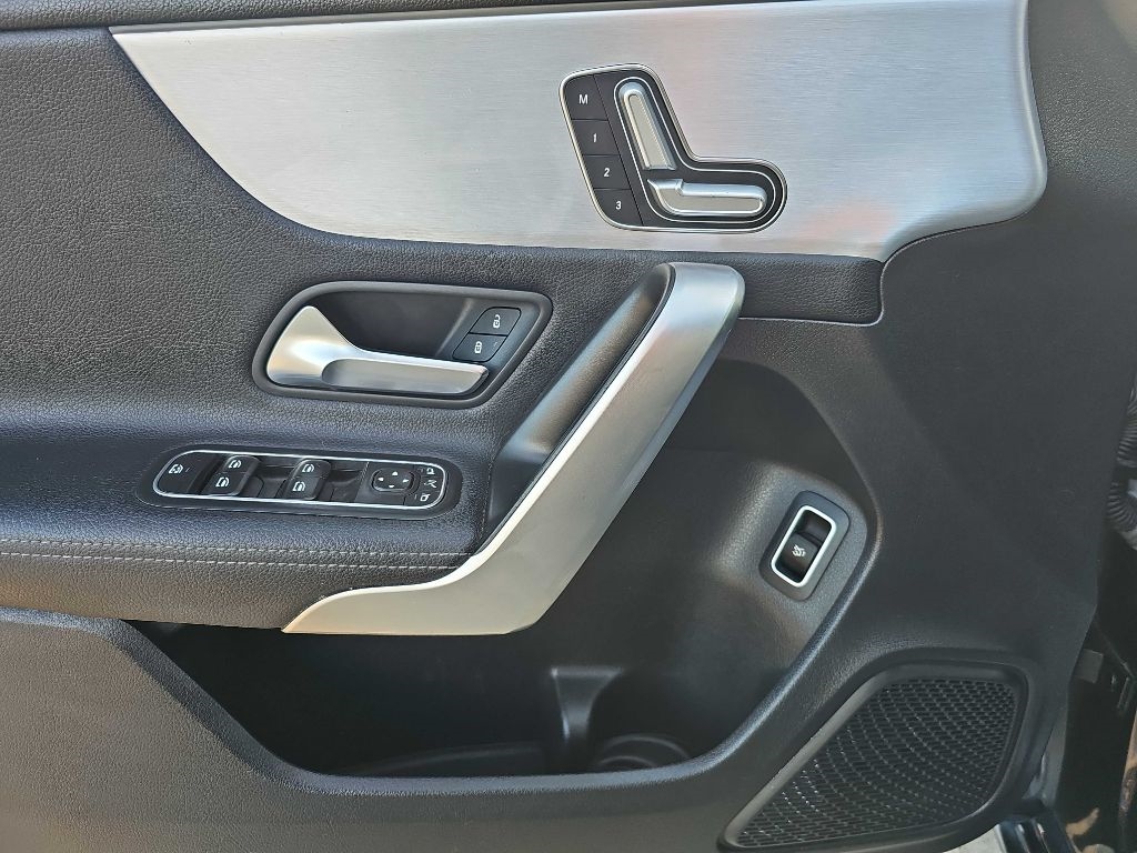 Mercedes-Benz A-Class A 220 Sedan 2021