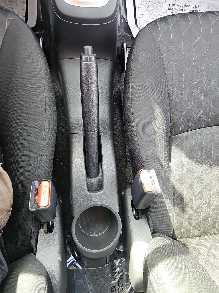 Mitsubishi Mirage ES CVT 2024