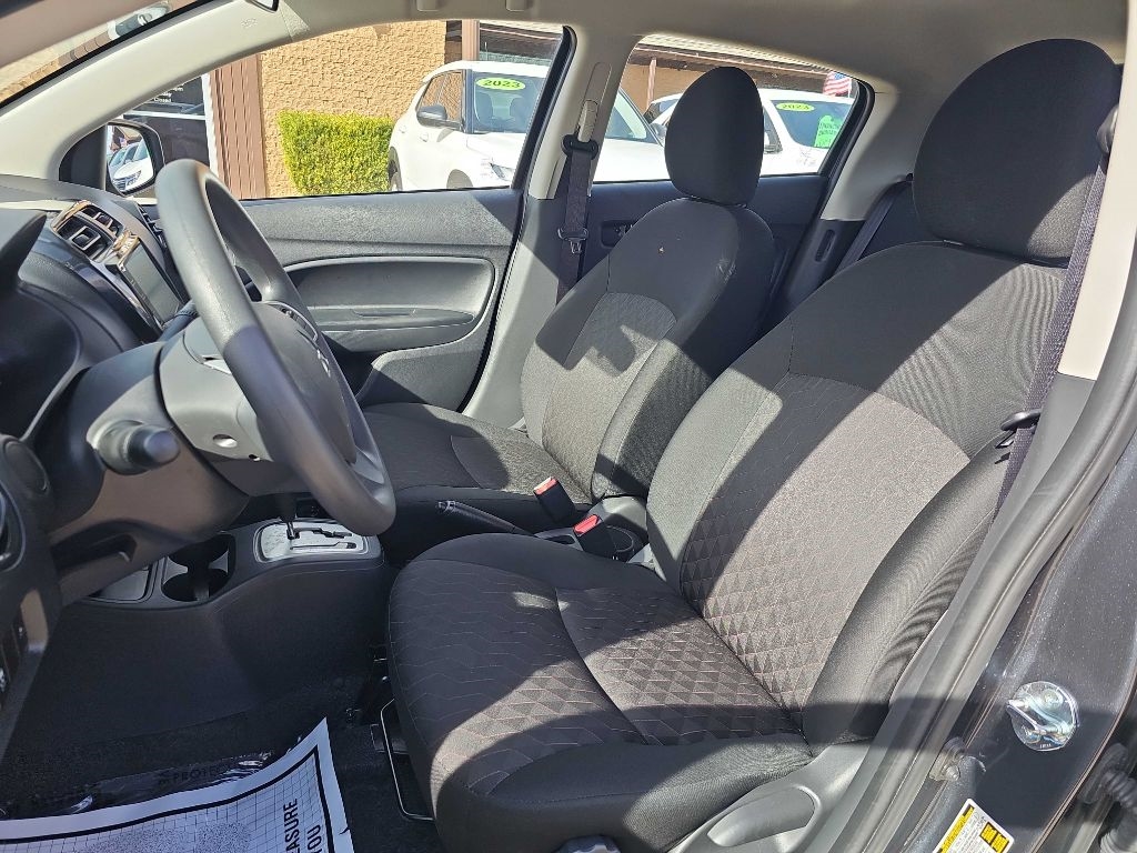 Mitsubishi Mirage ES CVT 2024