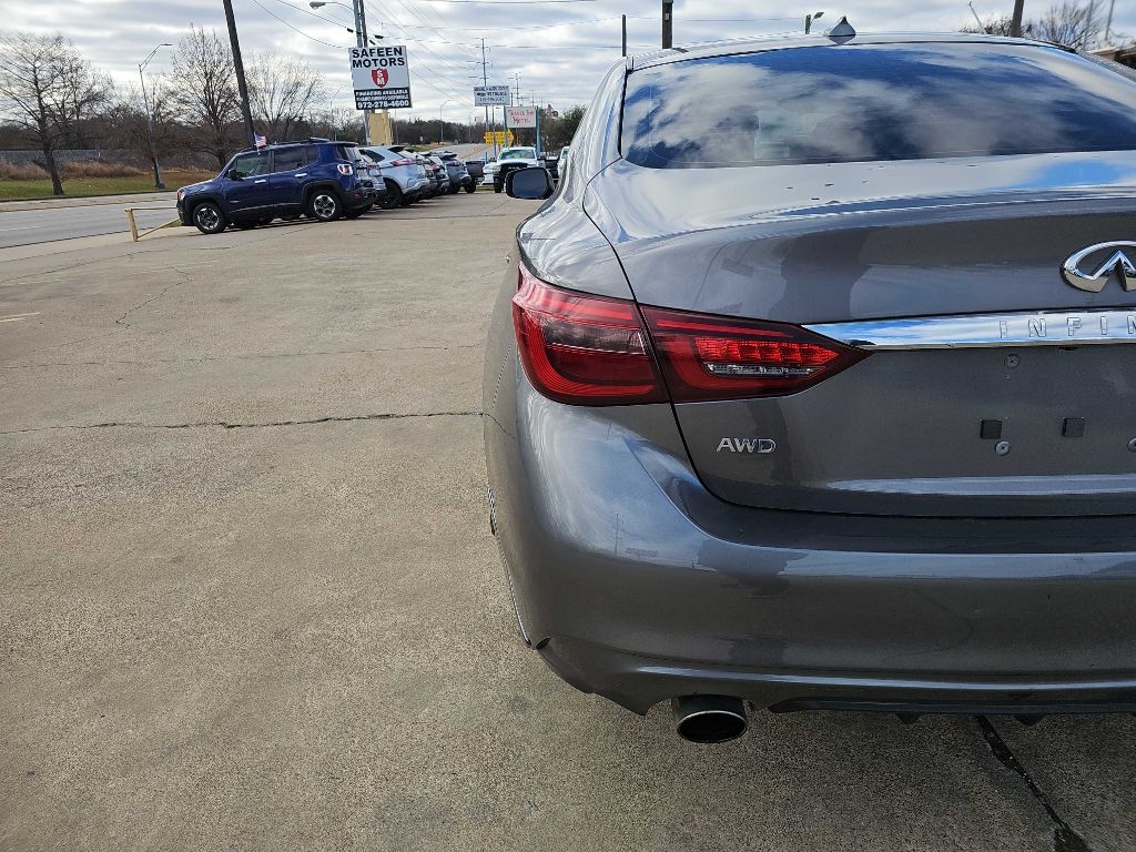 Infiniti Q50 3.0t LUXE AWD 2018