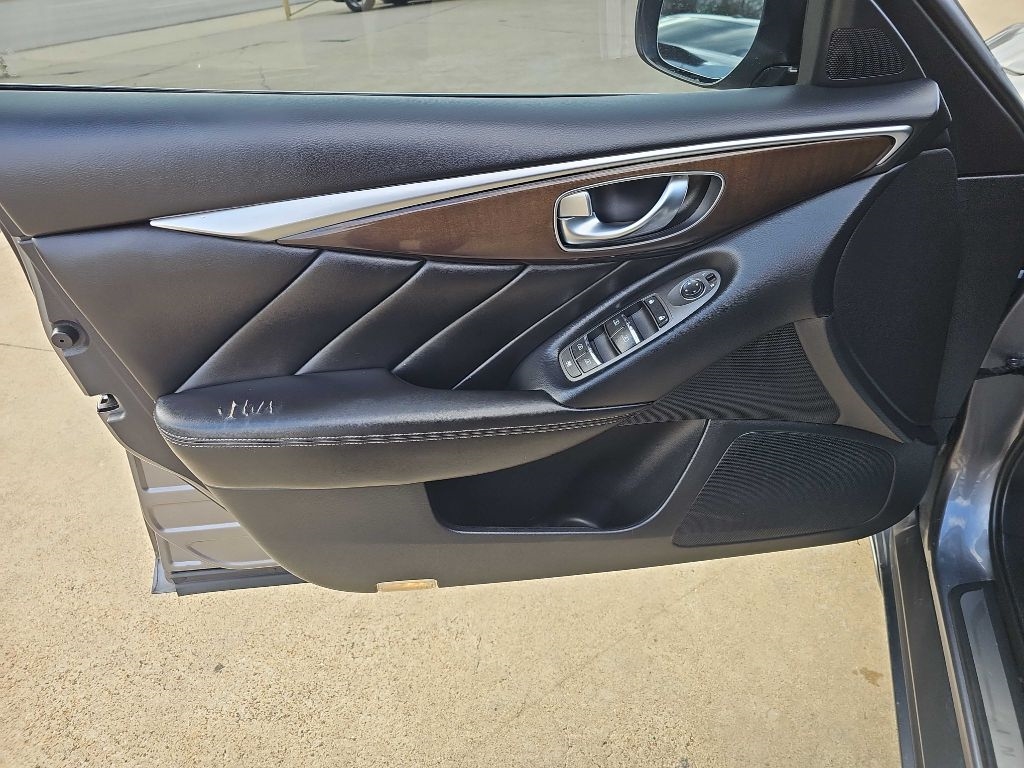 Infiniti Q50 3.0t LUXE AWD 2018