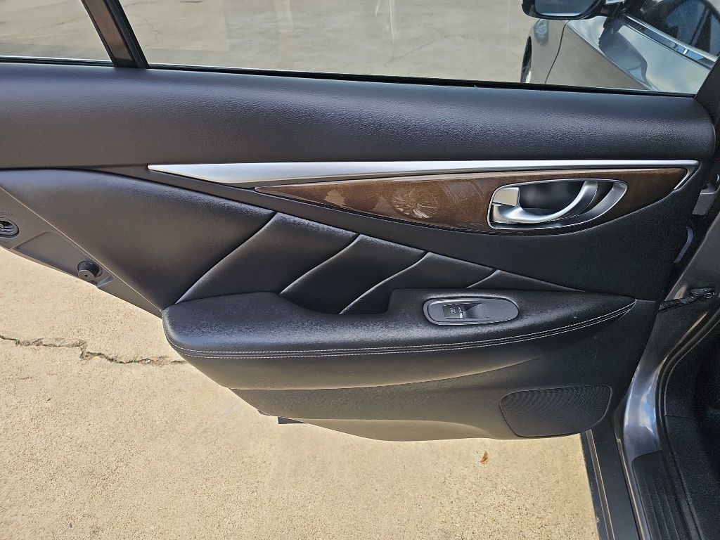 Infiniti Q50 3.0t LUXE AWD 2018