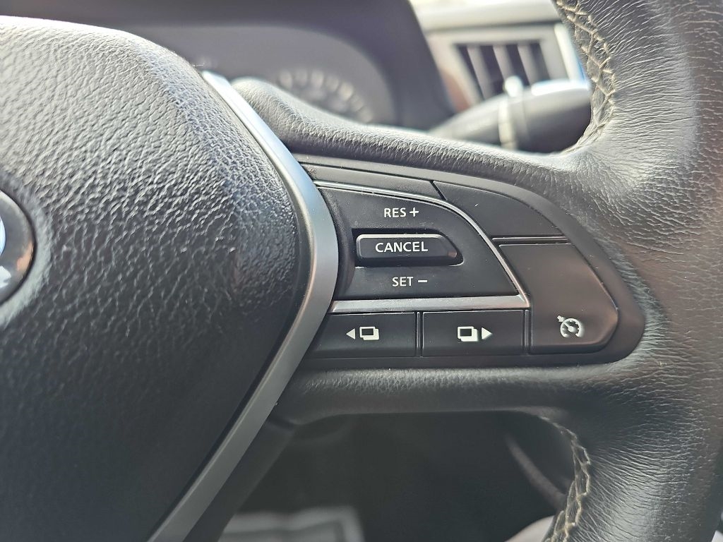 Infiniti Q50 3.0t LUXE AWD 2018