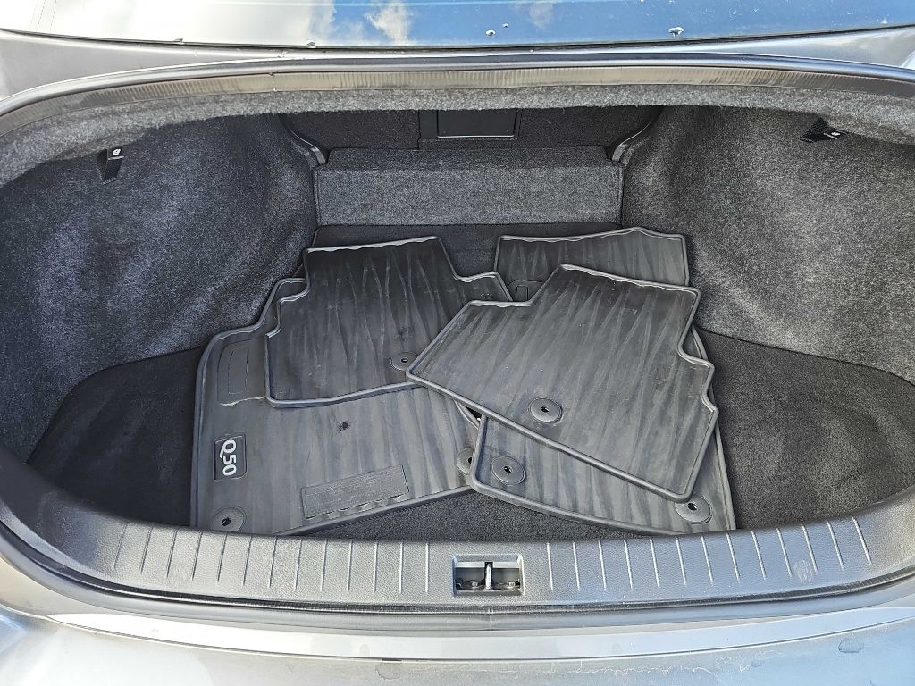 Infiniti Q50 3.0t LUXE AWD 2018