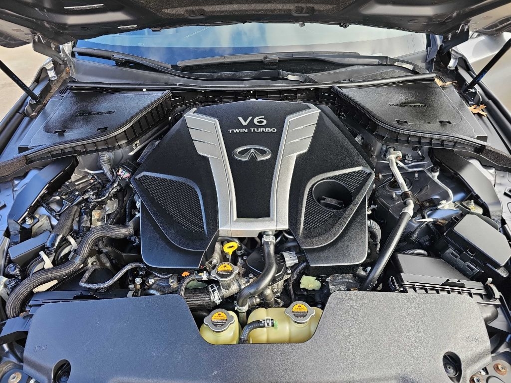 Infiniti Q50 3.0t LUXE AWD 2018