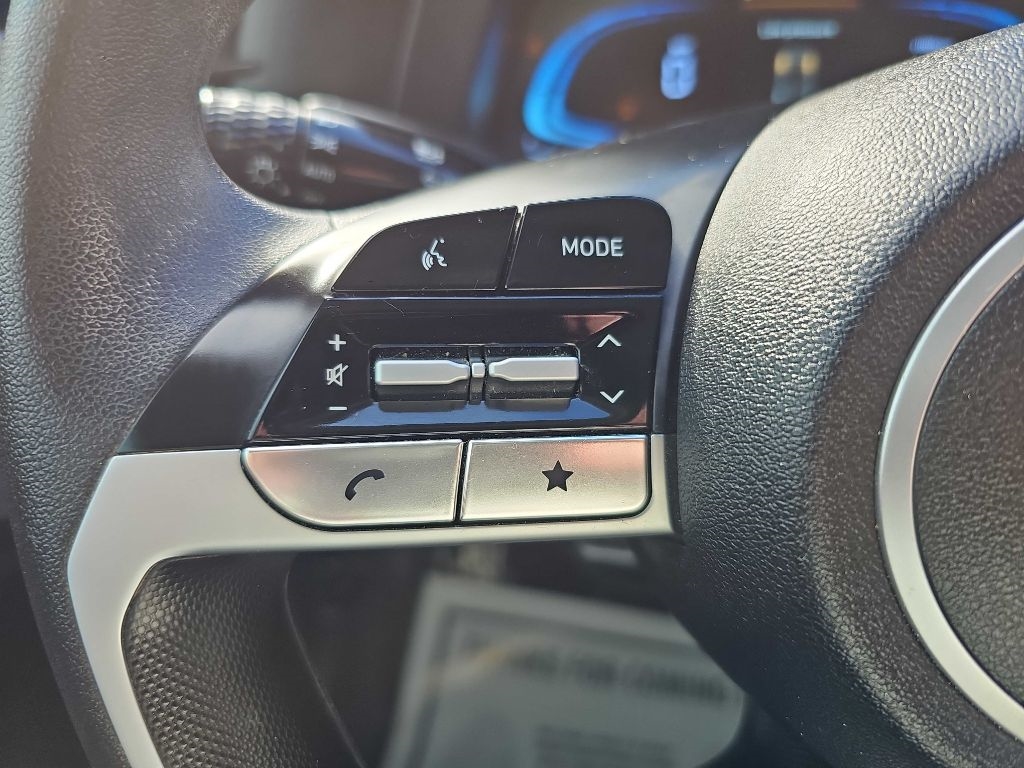 Hyundai Elantra SE IVT 2025