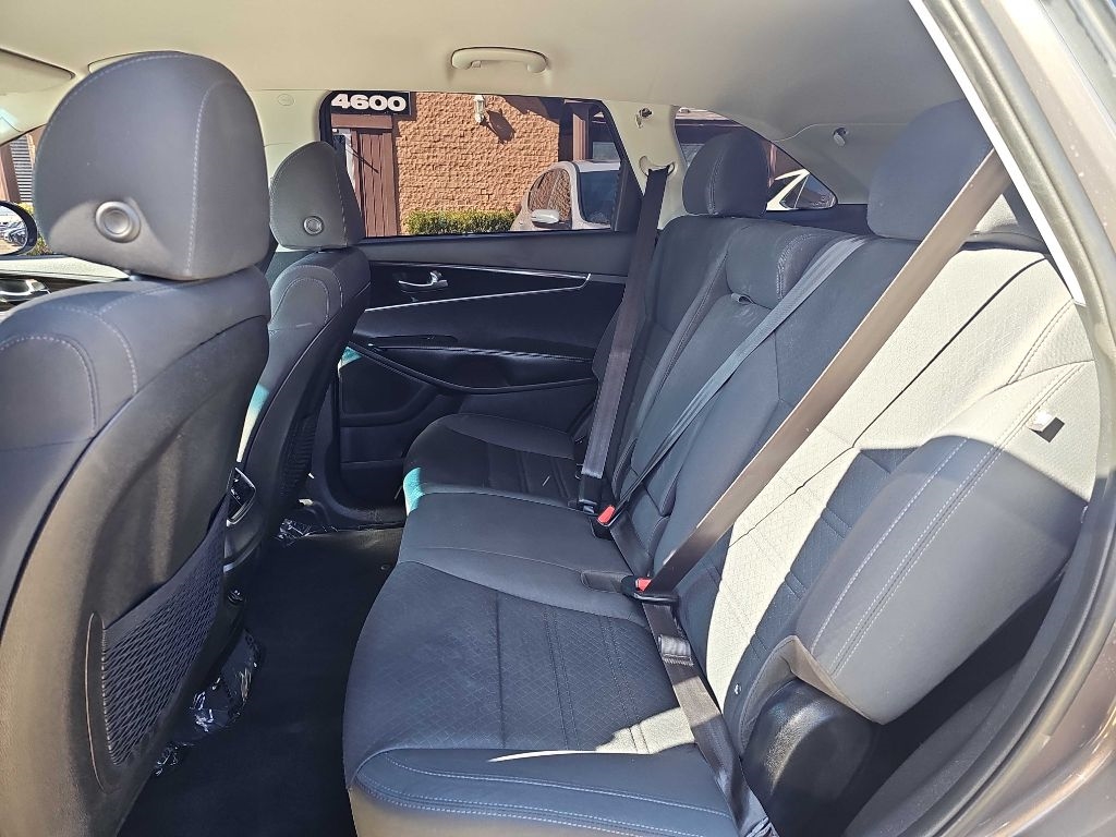 Kia Sorento LX FWD 2020