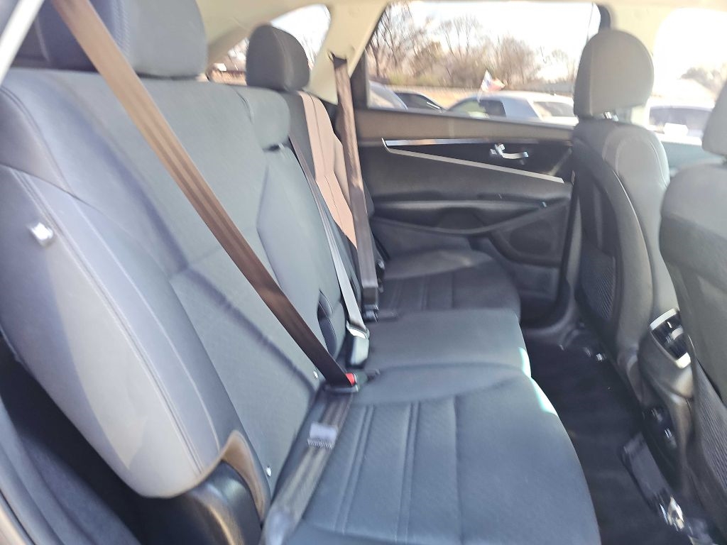 Kia Sorento LX FWD 2020