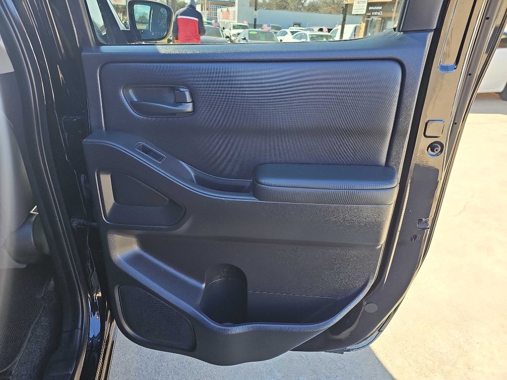 Nissan Frontier Crew Cab 4x2 S Auto 2022