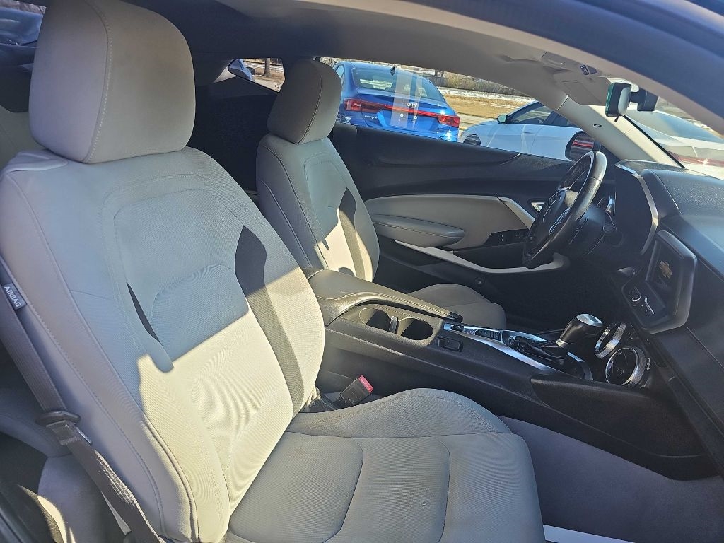 Chevrolet Camaro 2dr Cpe 1LT 2022