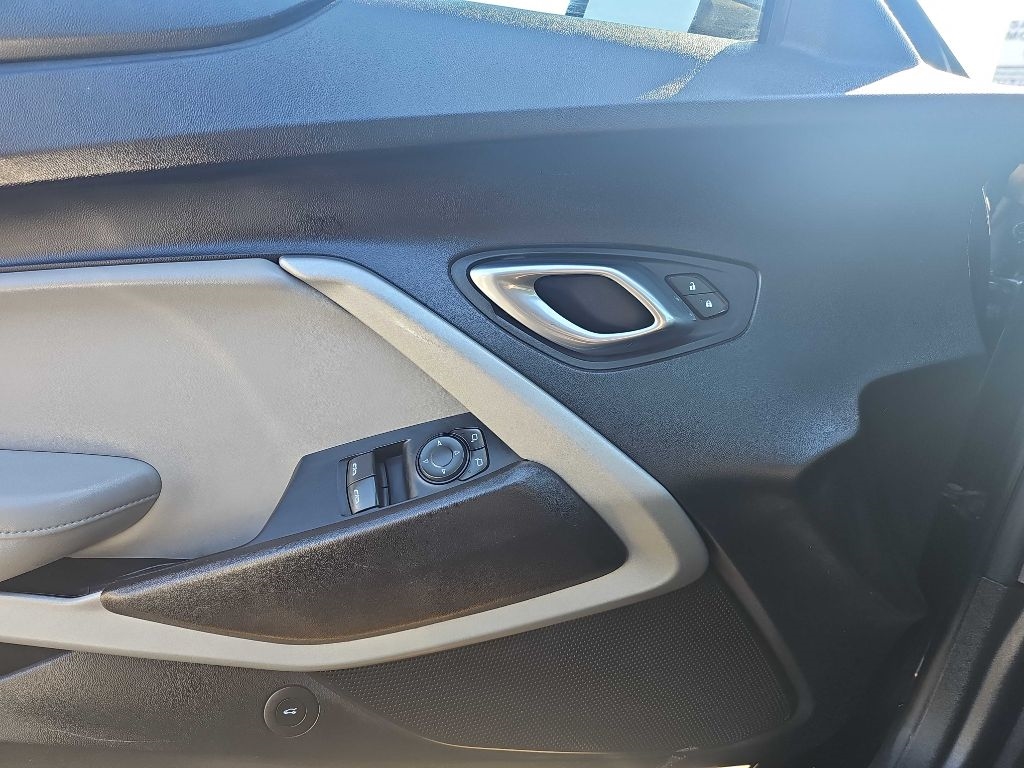 Chevrolet Camaro 2dr Cpe 1LT 2022