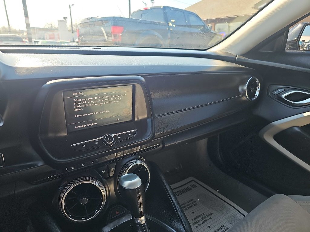 Chevrolet Camaro 2dr Cpe 1LT 2022