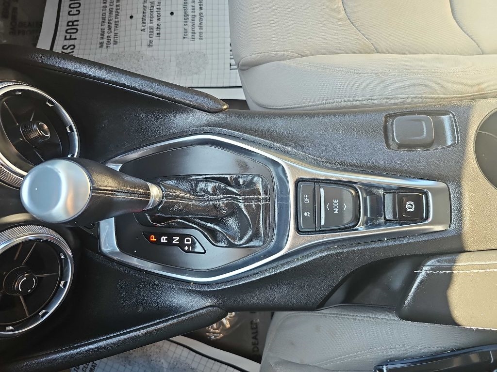 Chevrolet Camaro 2dr Cpe 1LT 2022