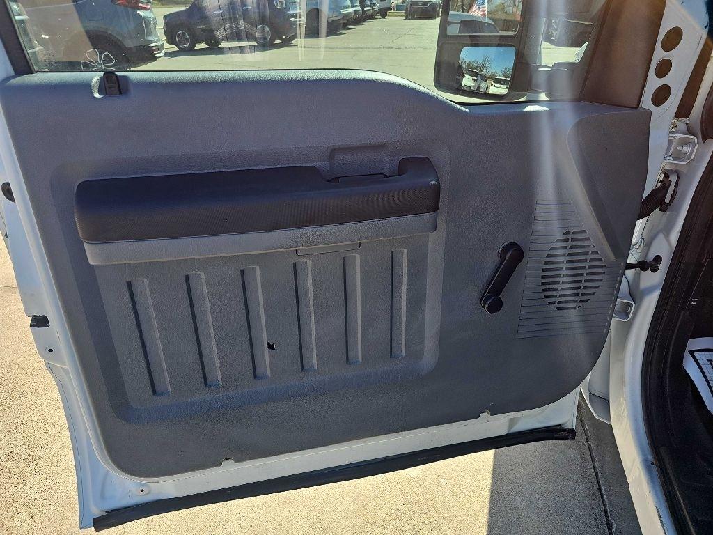 Ford Super Duty F-350 SRW 2WD Crew Cab 156" King Ranch 2013