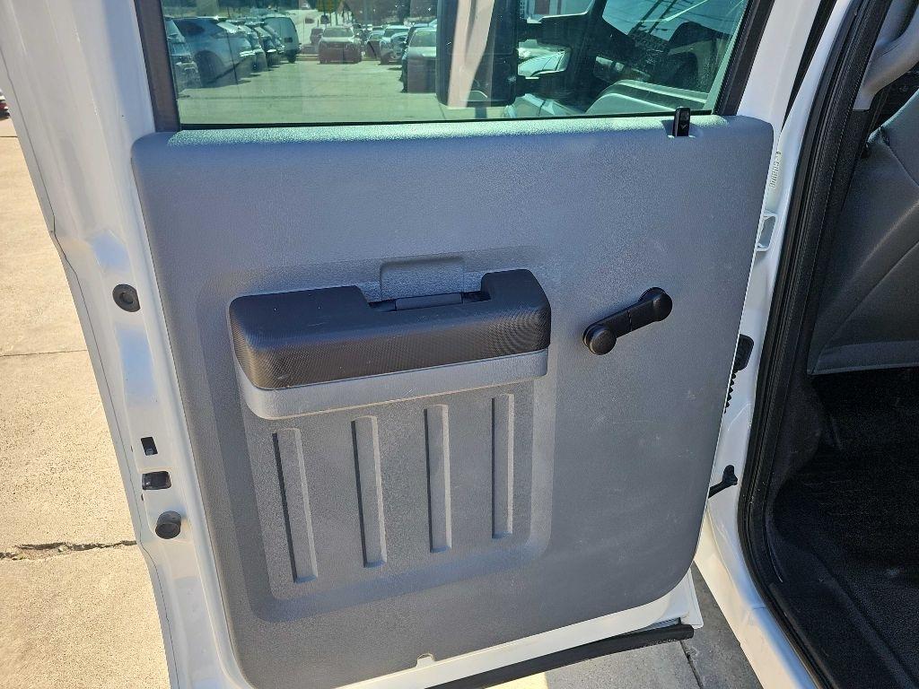 Ford Super Duty F-350 SRW 2WD Crew Cab 156" King Ranch 2013