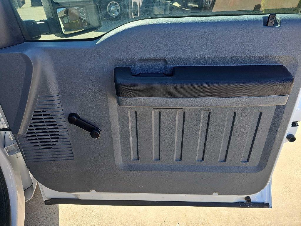 Ford Super Duty F-350 SRW 2WD Crew Cab 156" King Ranch 2013