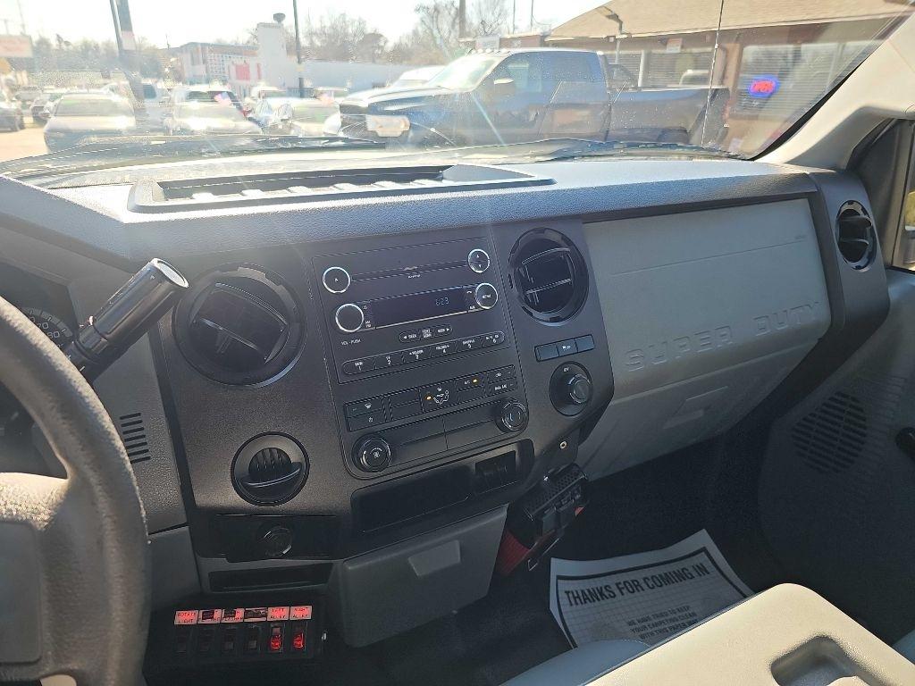 Ford Super Duty F-350 SRW 2WD Crew Cab 156" King Ranch 2013