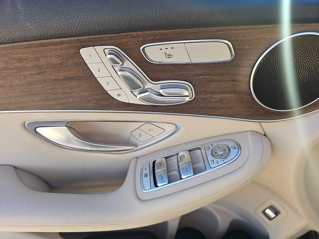 Mercedes-Benz GLC GLC 300 SUV 2020