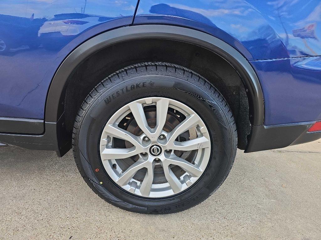 Nissan Rogue FWD SV 2020