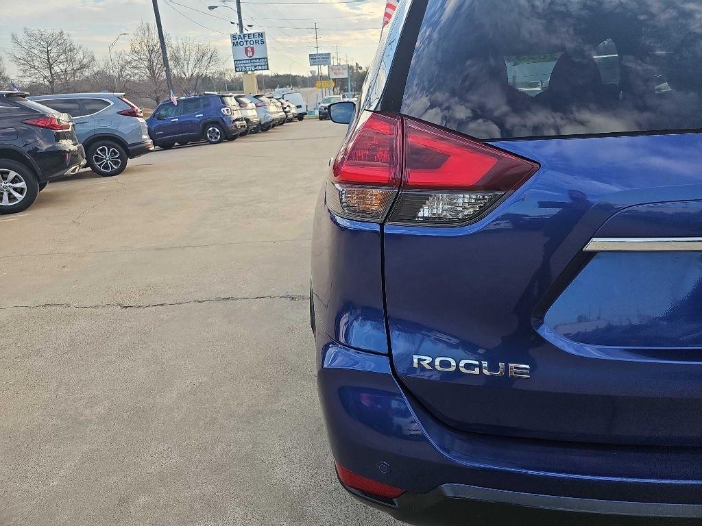 Nissan Rogue FWD SV 2020