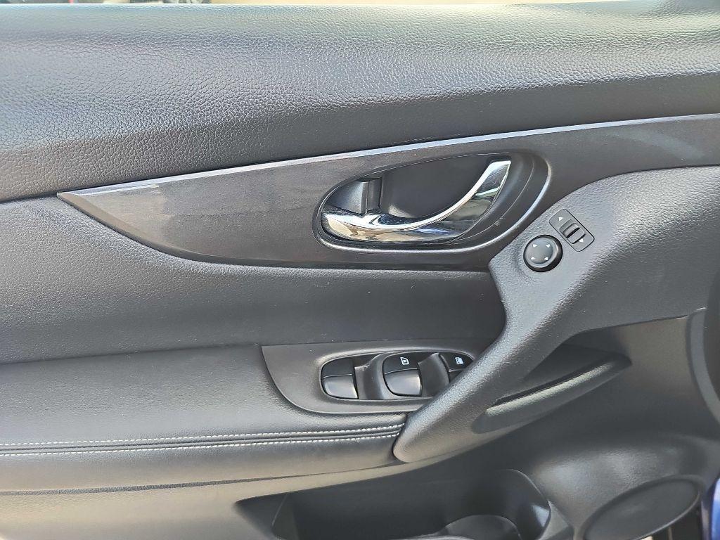 Nissan Rogue FWD SV 2020