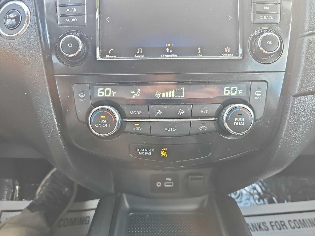 Nissan Rogue FWD SV 2020