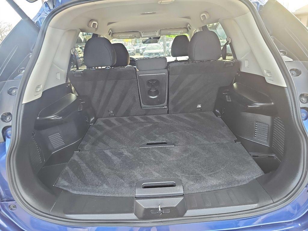 Nissan Rogue FWD SV 2020