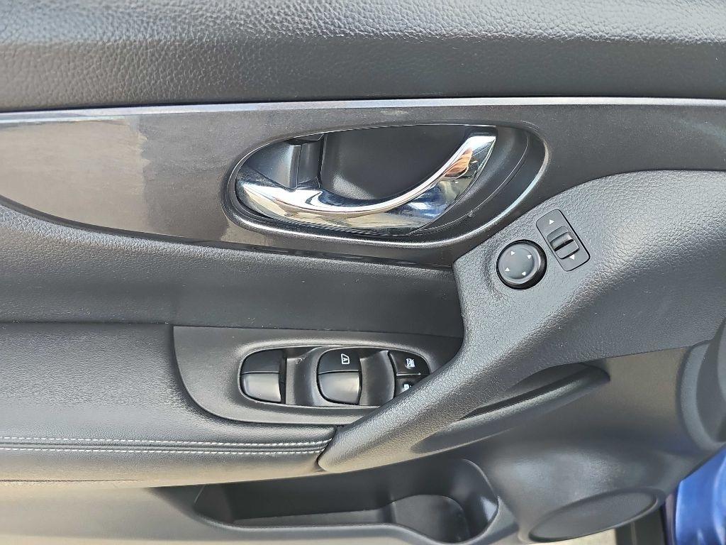 Nissan Rogue FWD SV 2020