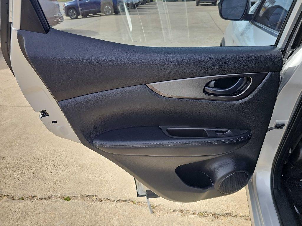 Nissan Rogue Sport FWD S 2019