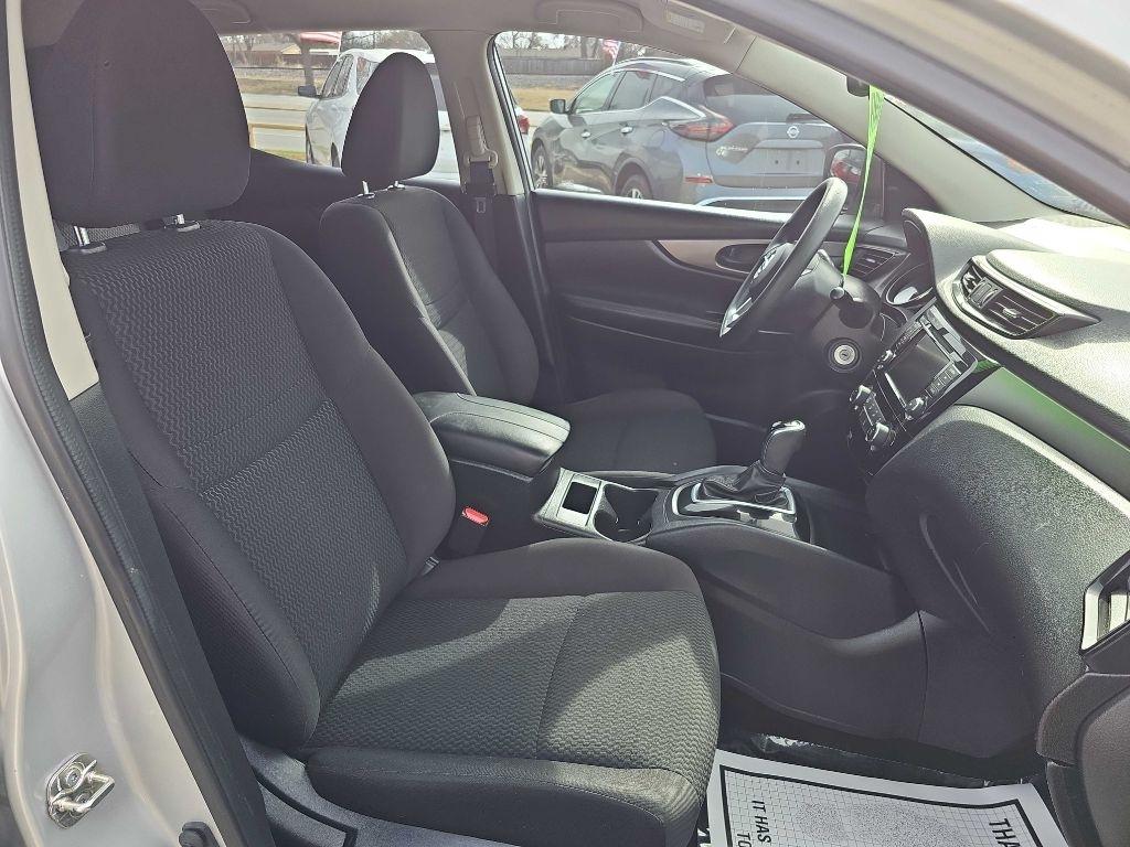 Nissan Rogue Sport FWD S 2019