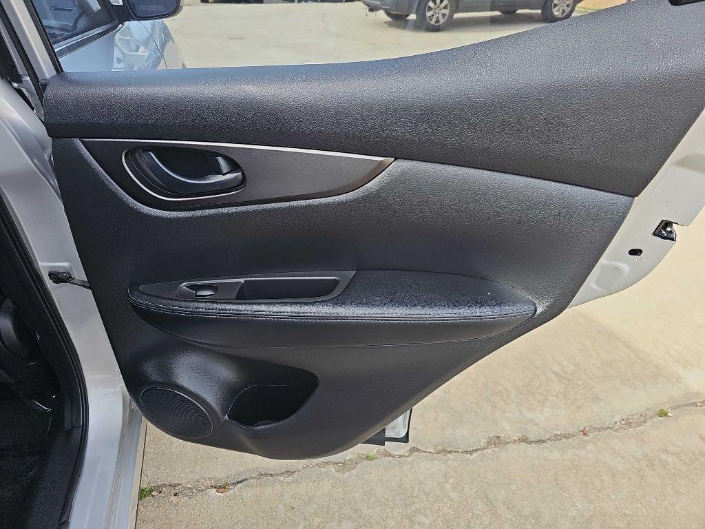 Nissan Rogue Sport FWD S 2019